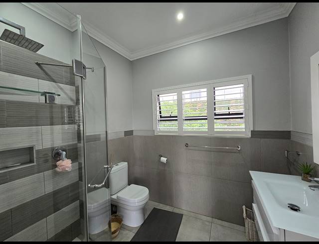 3 BEDROOM HOUSE FOR SALE IN NEW SALT ROCK CITY
